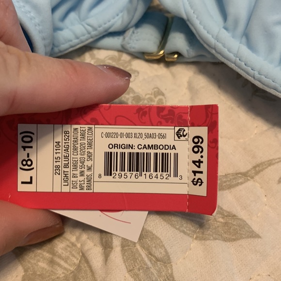 String Bikini - Picture 8 of 9